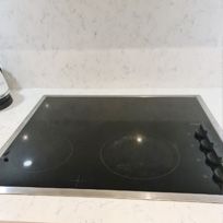 dirt and streak free ceramic stovetop